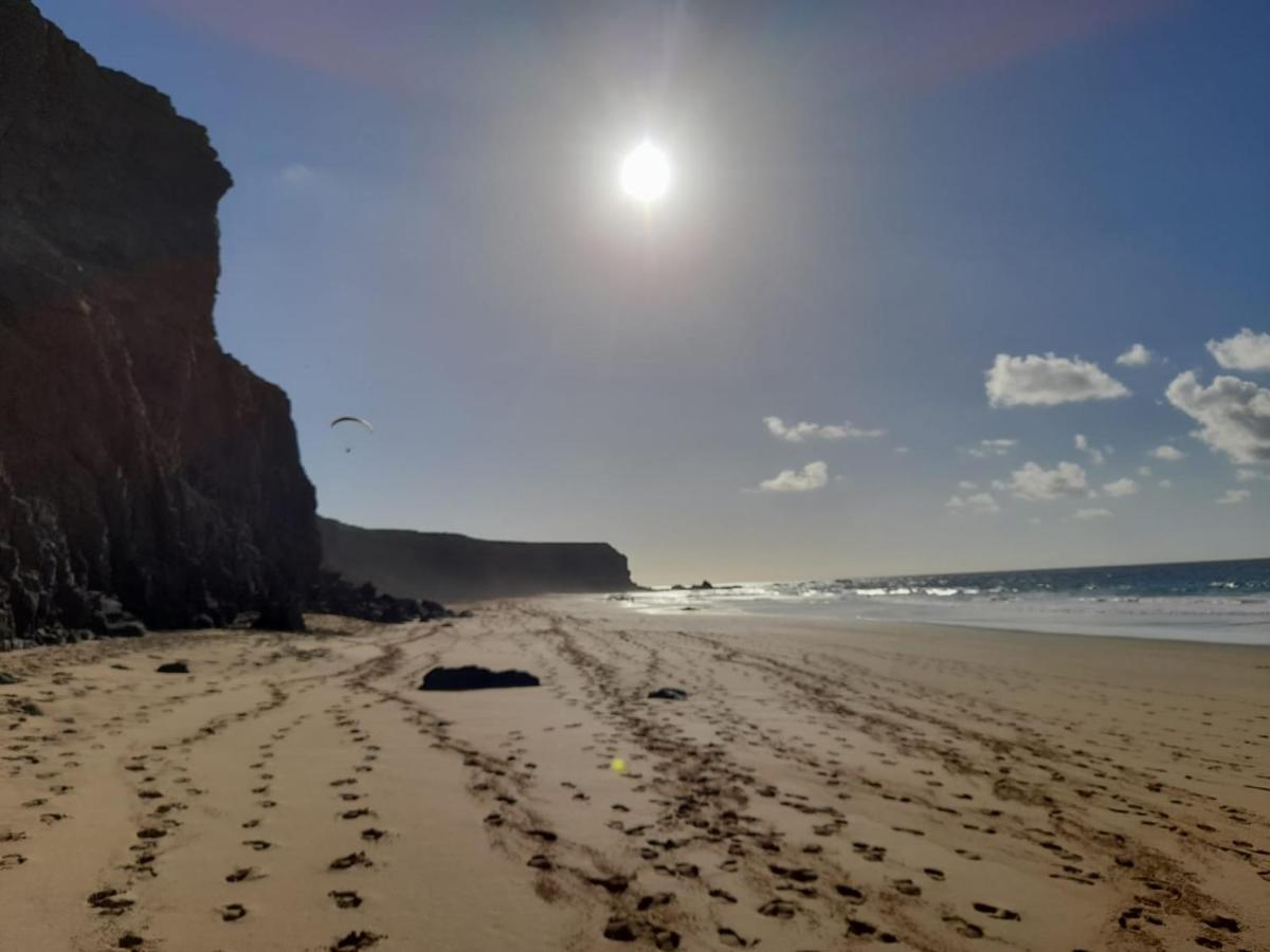 ALLOGGIO INCANTEVOLE NEL CENTRO DI CORRALEJO a 100 metri dal mare Corralejo Exterior foto