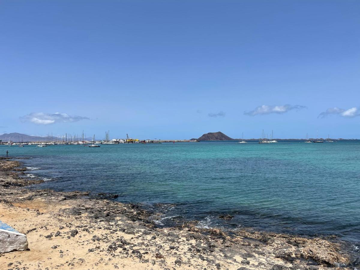 ALLOGGIO INCANTEVOLE NEL CENTRO DI CORRALEJO a 100 metri dal mare Corralejo Exterior foto